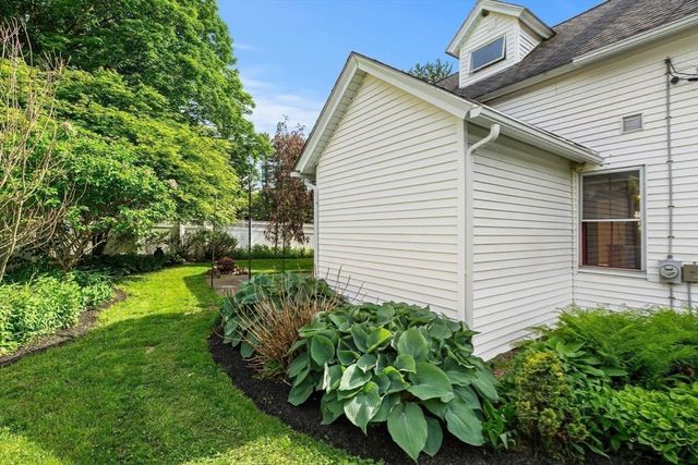 57 Depot St, Grafton, MA 01560