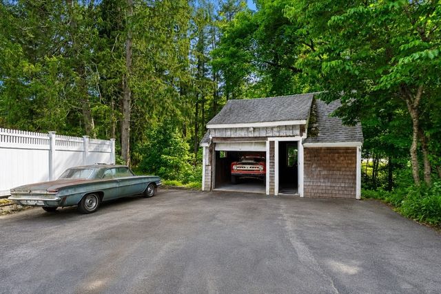 57 Depot St, Grafton, MA 01560