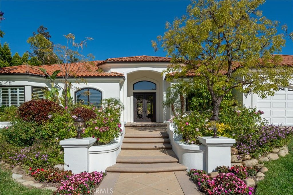 Image 2 of property listing at 3124 MOUNTAIN PARK, Calabasas, CA 91302
