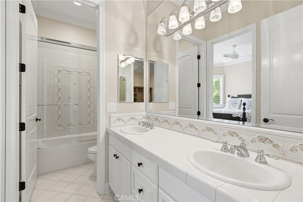 Image 20 of property listing at 3124 MOUNTAIN PARK, Calabasas, CA 91302