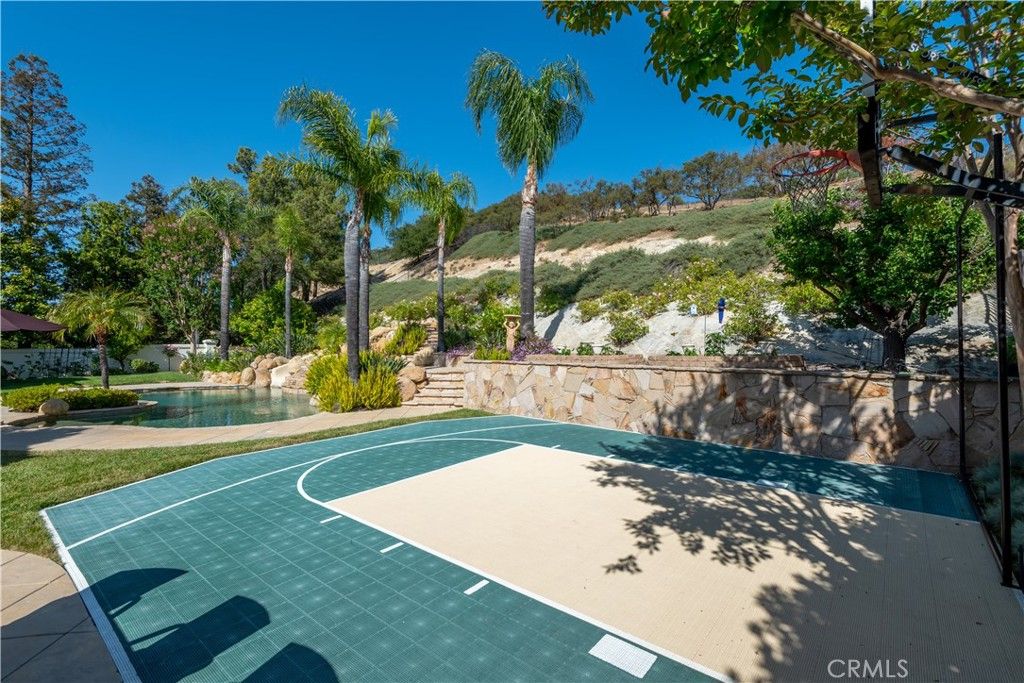 Image 26 of property listing at 3124 MOUNTAIN PARK, Calabasas, CA 91302