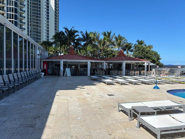 19201 Collins Avenue 747, Sunny Isles Beach, FL 33160
