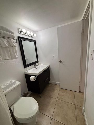 19201 Collins Avenue 747, Sunny Isles Beach, FL 33160