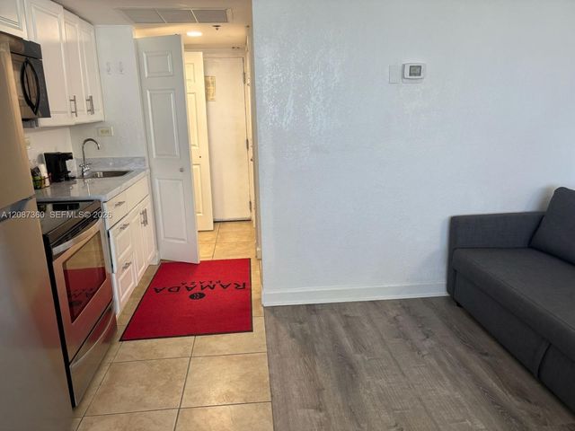 19201 Collins Avenue 747, Sunny Isles Beach, FL 33160