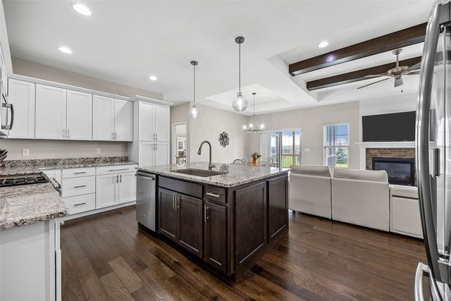 1315 E Tartan Dr, North Liberty, IA 52317