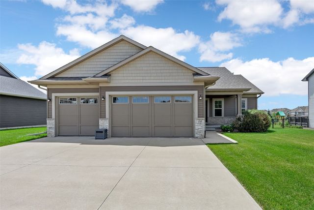 1315 E Tartan Dr, North Liberty, IA 52317