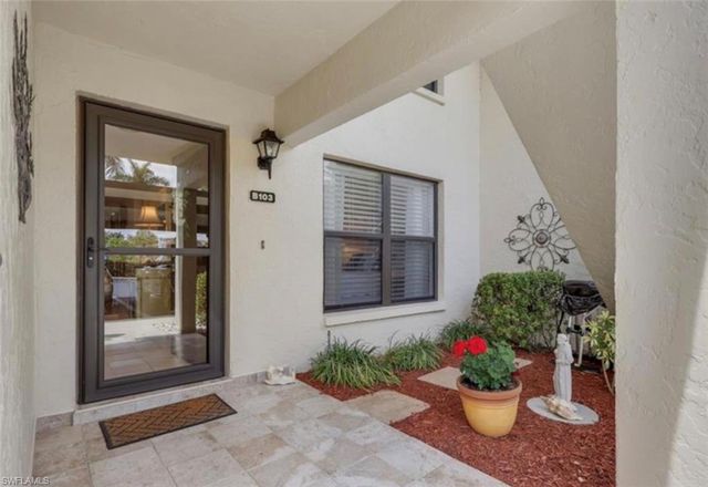 4240 Chantelle DR B103, Naples, FL 34112