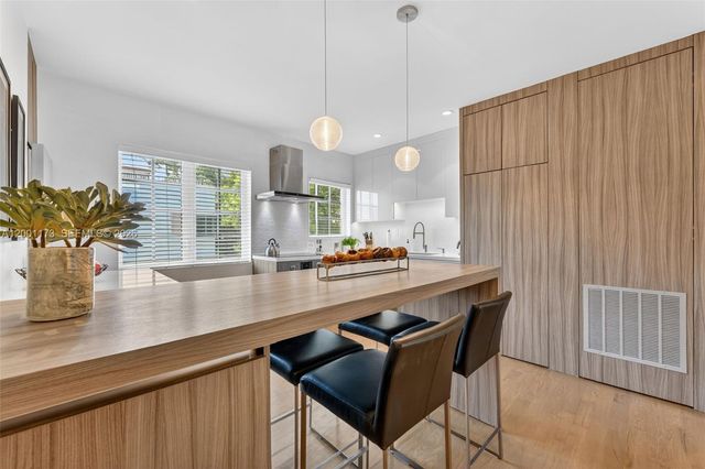 1205 Meridian Ave 3, Miami Beach, FL 33139