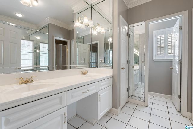4537 RIVERBIRCH CIRCLE, Bessemer, AL 35022