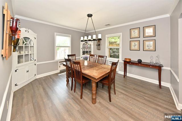 2 Youngs Place, Saddle Brook, NJ 07663