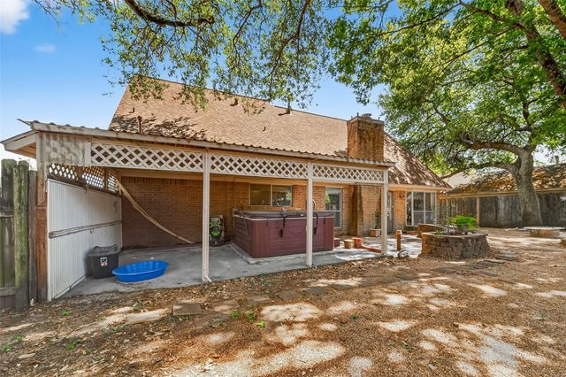 4606 Chaparral Drive, Baytown, TX 77521