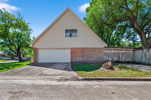 4606 Chaparral Drive, Baytown, TX 77521