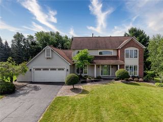 11 Silver Fox Drive, Penfield, NY 14450