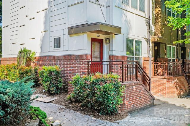 1032 Skyline View Way, Charlotte, NC 28204