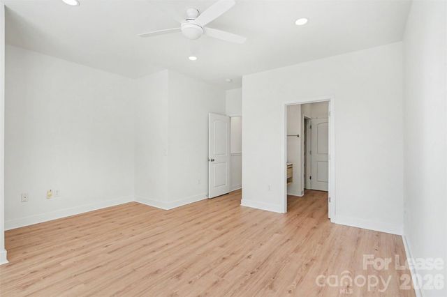1032 Skyline View Way, Charlotte, NC 28204