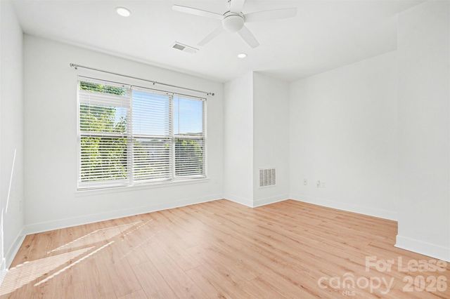 1032 Skyline View Way, Charlotte, NC 28204
