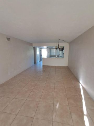 104 Palm Beach Trace Drive, Royal Palm Beach, FL 33411