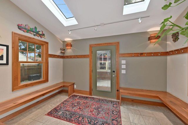 5211 W Wisconsin AVENUE #5217, Milwaukee, WI 53208