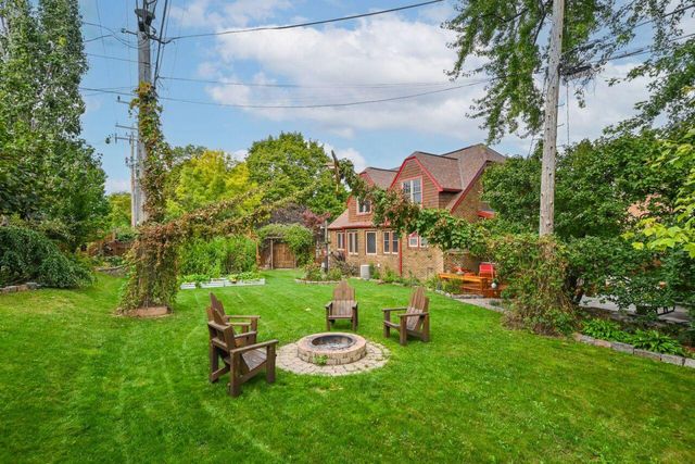 5211 W Wisconsin AVENUE #5217, Milwaukee, WI 53208