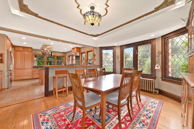 5211 W Wisconsin AVENUE #5217, Milwaukee, WI 53208