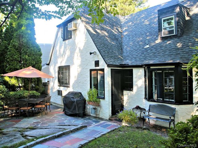 1315 Langdon Lane, Mamaroneck, NY 10543