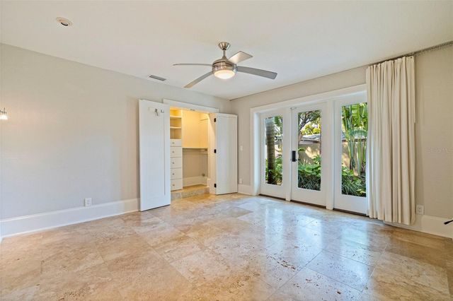 808 BRIGHTWATERS BOULEVARD NE, St Petersburg, FL 33704