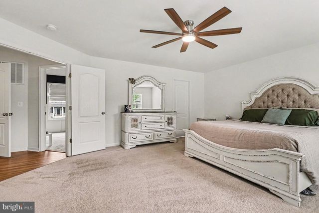 2446 TOWERING OAK CT, Locust Grove, VA 22508