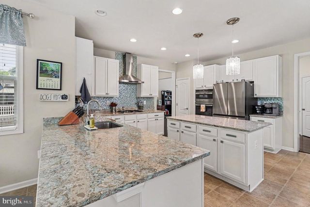 2446 TOWERING OAK CT, Locust Grove, VA 22508
