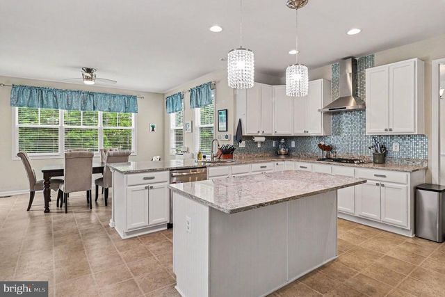 2446 TOWERING OAK CT, Locust Grove, VA 22508