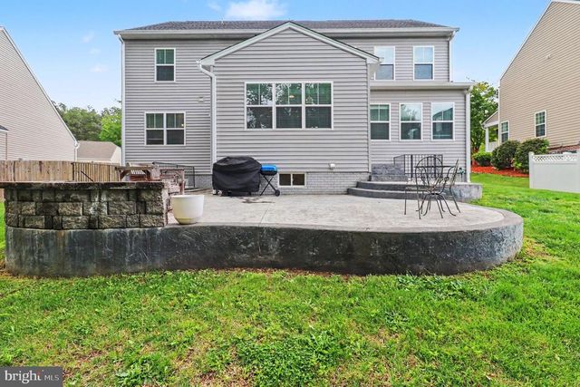 2446 TOWERING OAK CT, Locust Grove, VA 22508