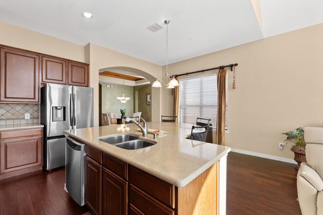 1912 Lantana Lane, Irving, TX 75063