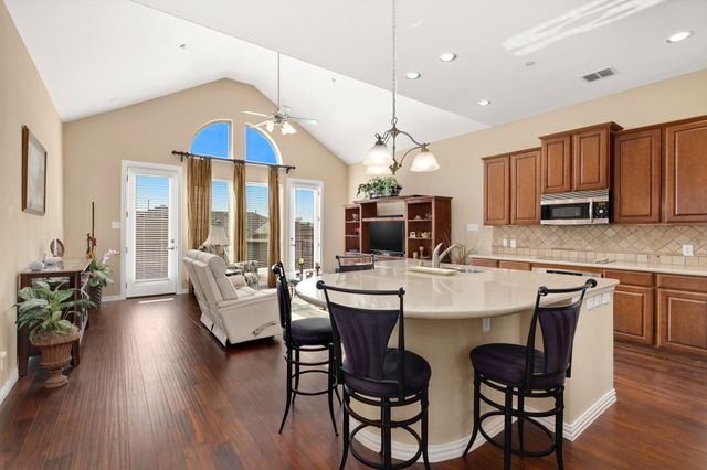 1912 Lantana Lane, Irving, TX 75063