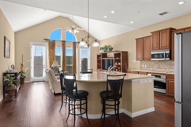 1912 Lantana Lane, Irving, TX 75063