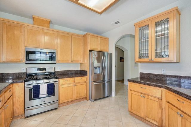 50 Saint Andrews Rd, Valley Springs, CA 95252