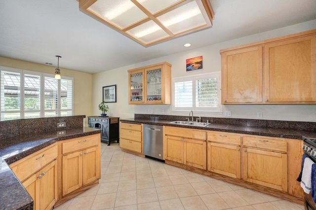 50 Saint Andrews Rd, Valley Springs, CA 95252