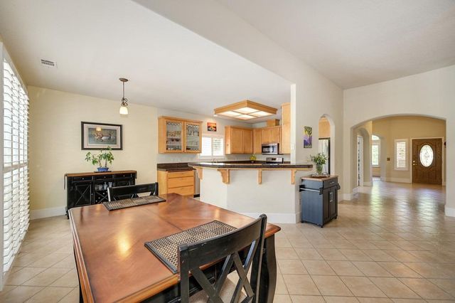 50 Saint Andrews Rd, Valley Springs, CA 95252