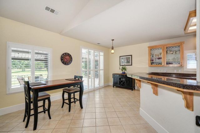 50 Saint Andrews Rd, Valley Springs, CA 95252