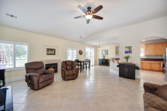 50 Saint Andrews Rd, Valley Springs, CA 95252