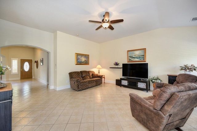 50 Saint Andrews Rd, Valley Springs, CA 95252