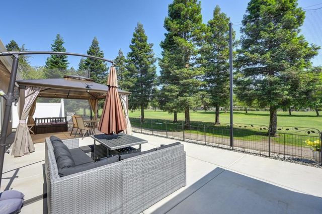 50 Saint Andrews Rd, Valley Springs, CA 95252