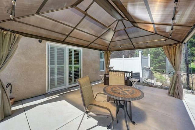 50 Saint Andrews Rd, Valley Springs, CA 95252