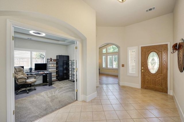 50 Saint Andrews Rd, Valley Springs, CA 95252