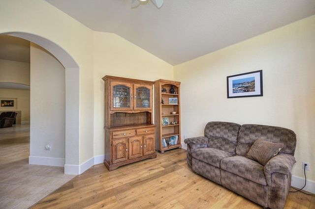 50 Saint Andrews Rd, Valley Springs, CA 95252