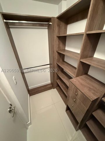 2900 NE 7th Ave 1606, Miami, FL 33137