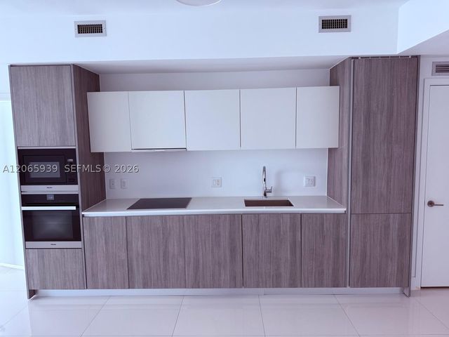 2900 NE 7th Ave 1606, Miami, FL 33137