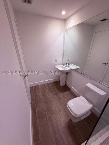 2900 NE 7th Ave 1606, Miami, FL 33137