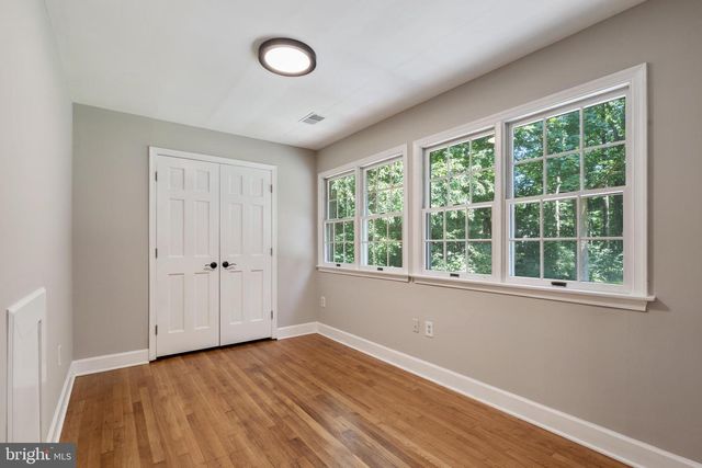 10418 ADEL RD, Oakton, VA 22124