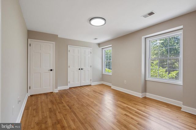 10418 ADEL RD, Oakton, VA 22124