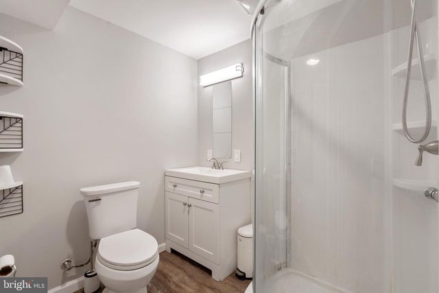 10418 ADEL RD, Oakton, VA 22124