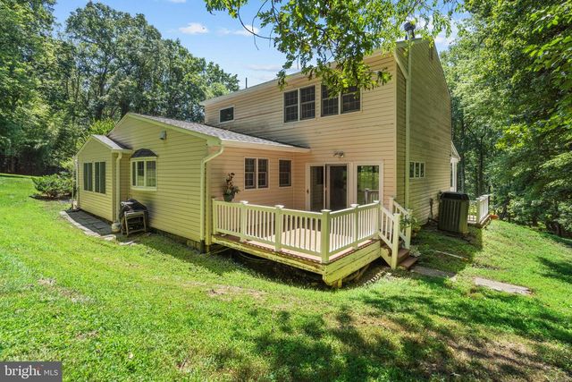 10418 ADEL RD, Oakton, VA 22124